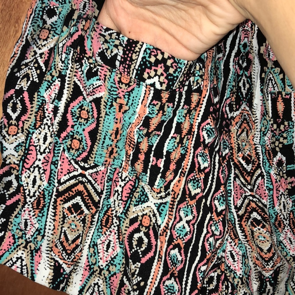 Patterned shorts - Picture 3 of 3